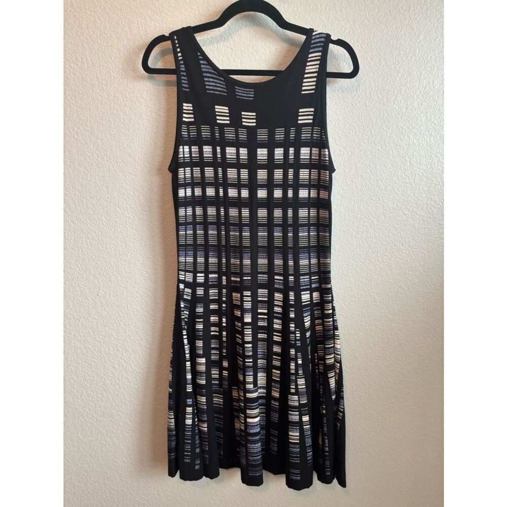 NIC+ZOE Black and Cream Striped Grid Sleeveless Dress